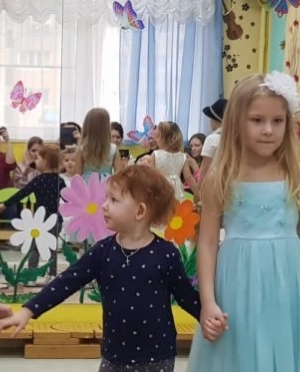 А у нас 8 марта